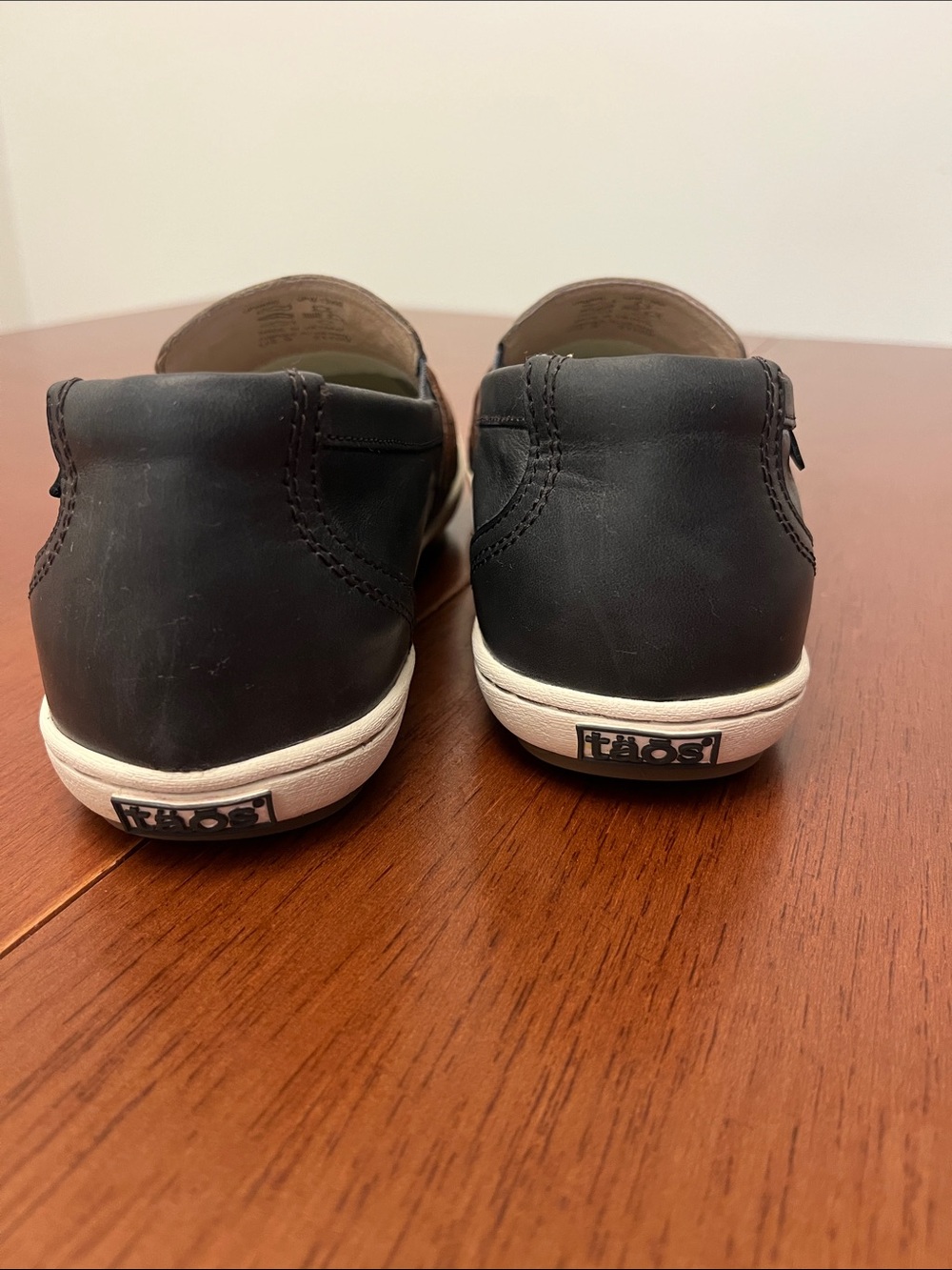 Taos Upward Sneaker Women’s Sz 9 style 21109 - Picture 3 of 11